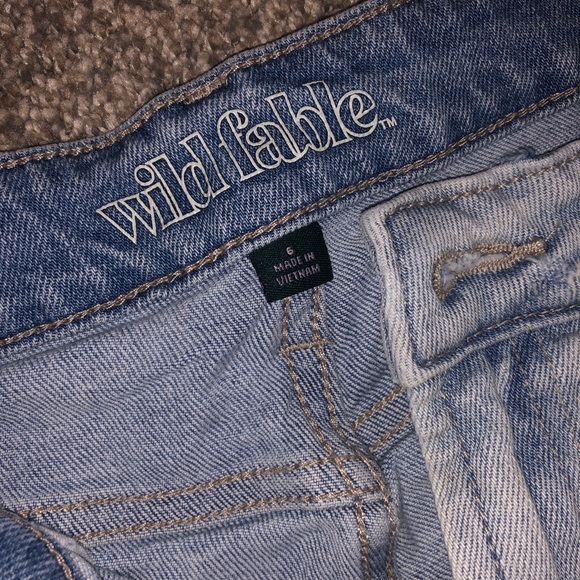 Jeans - Picture 2 of 3
